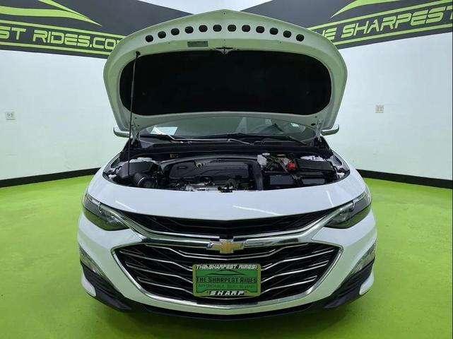 Photo of 2024 White Chevrolet Malibu