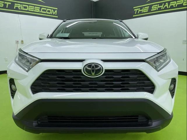 Photo of 2021 White Toyota RAV4