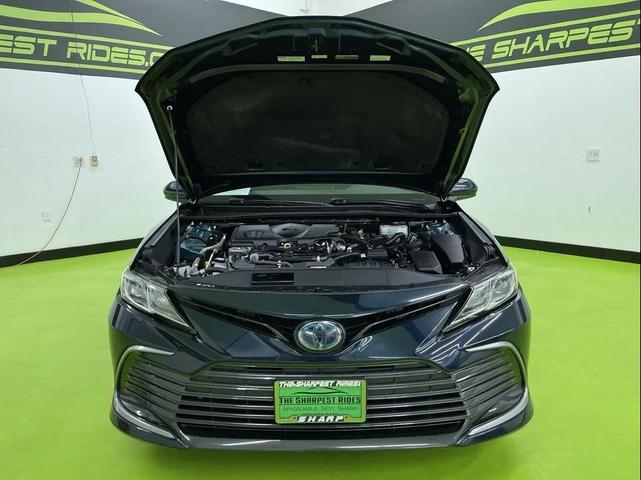 Photo of 2021 Blue Toyota Camry