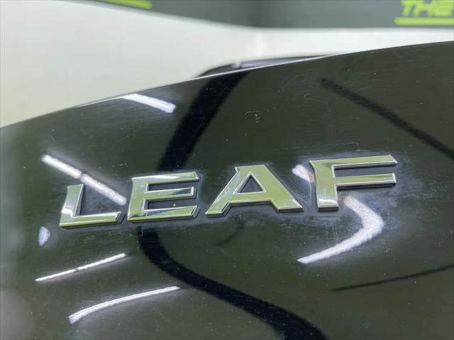 Photo of 2020 White Nissan Leaf