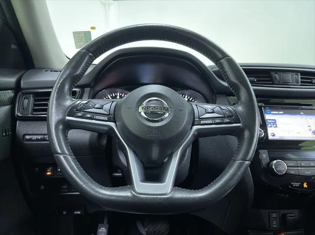 Photo of 2017 Blue Nissan Rogue
