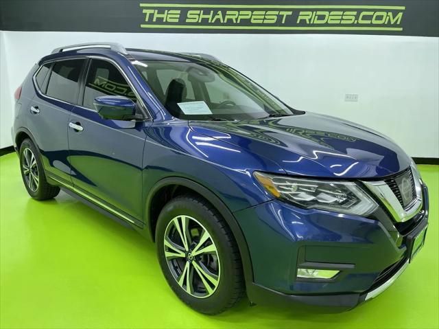 Photo of 2017 Blue Nissan Rogue