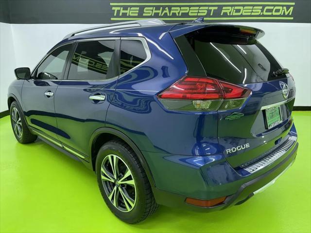 Photo of 2017 Blue Nissan Rogue