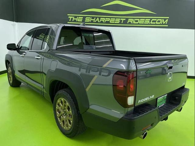Photo of 2022 Gray Honda Ridgeline