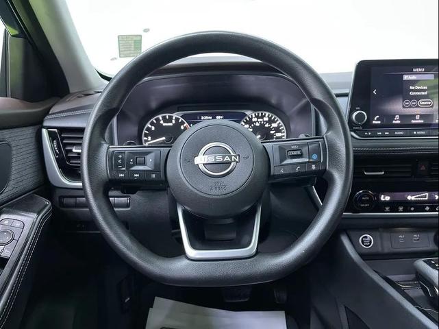 Photo of 2022 Blue Nissan Rogue