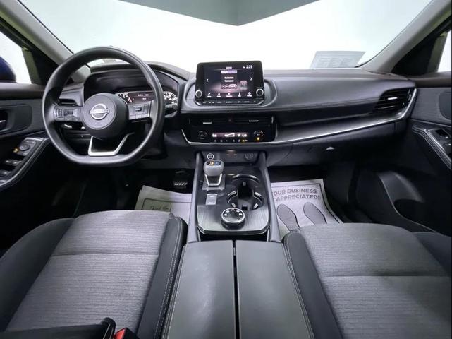 Photo of 2022 Blue Nissan Rogue