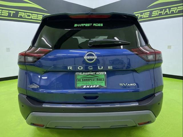 Photo of 2022 Blue Nissan Rogue