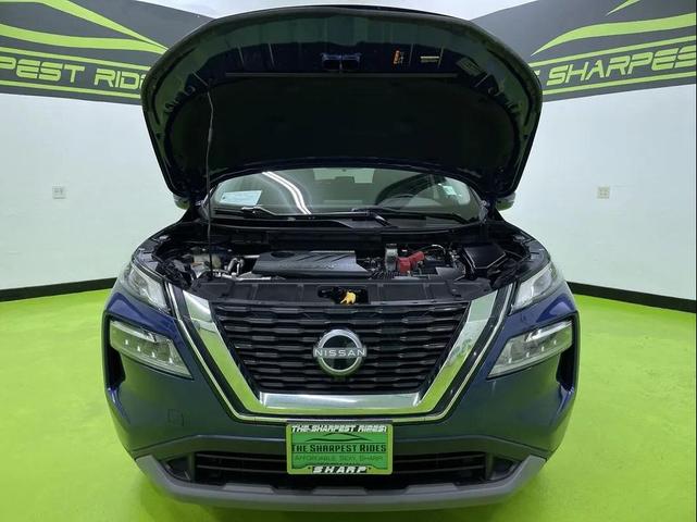 Photo of 2022 Blue Nissan Rogue