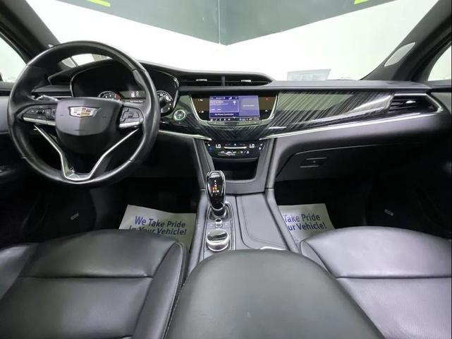 Photo of 2024 Silver Cadillac XT6