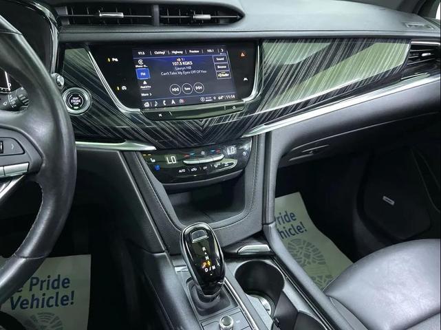 Photo of 2024 Silver Cadillac XT6