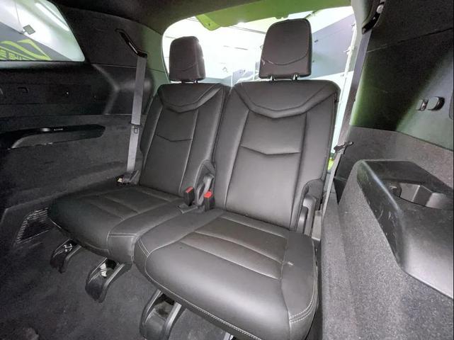 Photo of 2024 Silver Cadillac XT6
