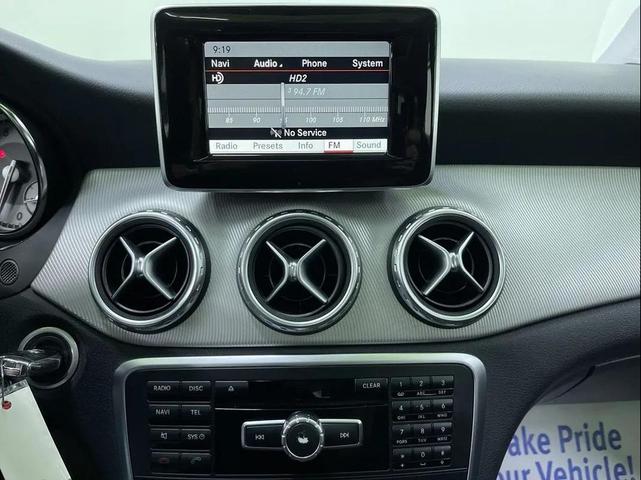 Photo of 2015 Red Mercedes-Benz GLA-Class