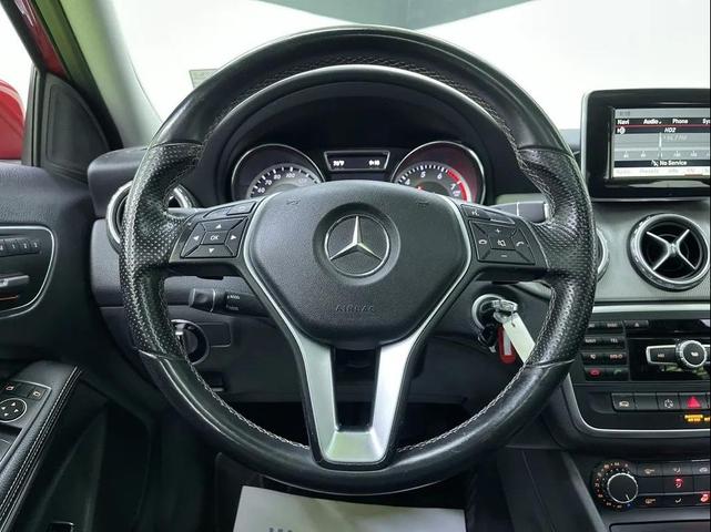 Photo of 2015 Red Mercedes-Benz GLA-Class