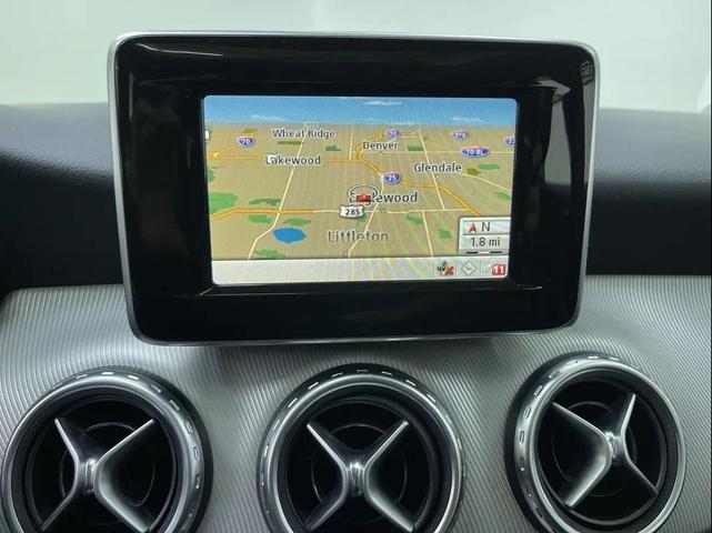 Photo of 2015 Red Mercedes-Benz GLA-Class