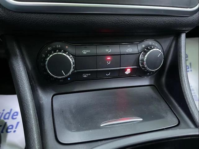 Photo of 2015 Red Mercedes-Benz GLA-Class