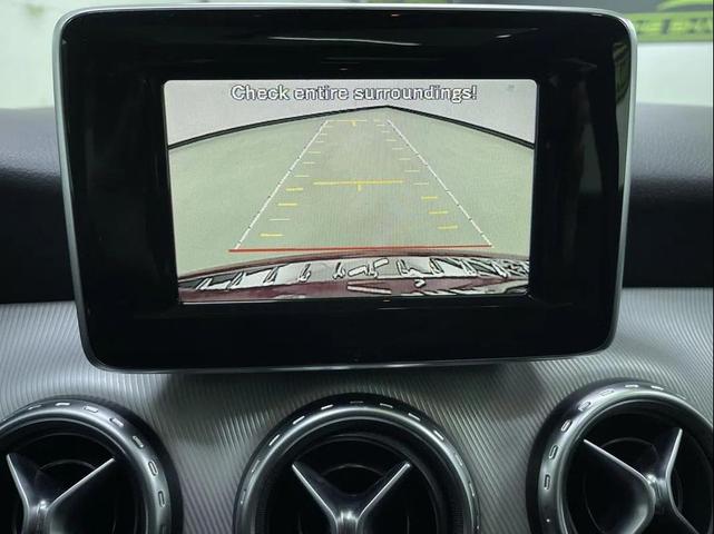 Photo of 2015 Red Mercedes-Benz GLA-Class
