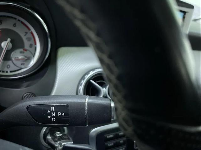 Photo of 2015 Red Mercedes-Benz GLA-Class