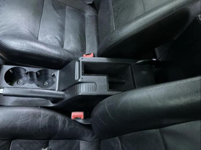 Photo of 2004 Black Volkswagen Passat