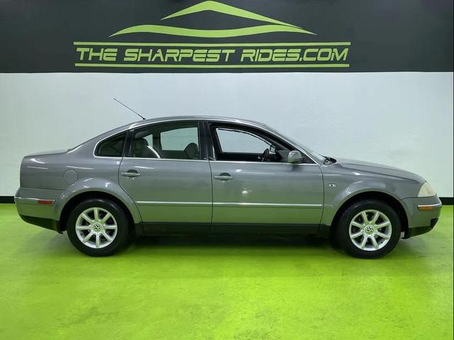Photo of 2004 Black Volkswagen Passat
