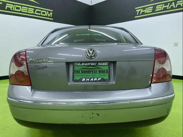 Photo of 2004 Black Volkswagen Passat