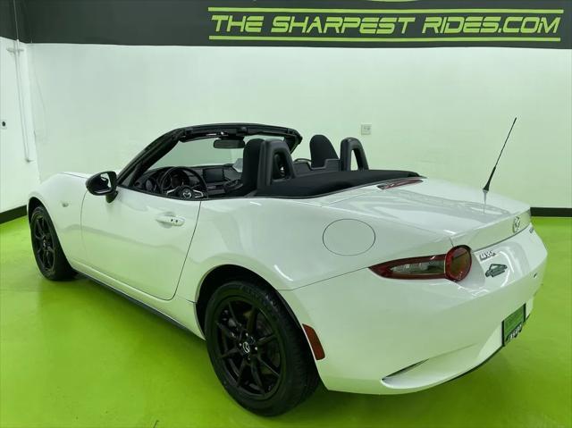 Photo of 2020 White Mazda MX-5 Miata
