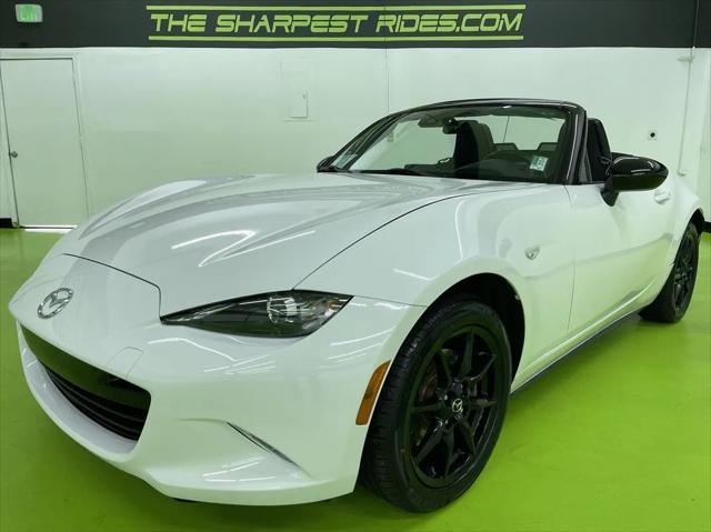 Photo of 2020 White Mazda MX-5 Miata