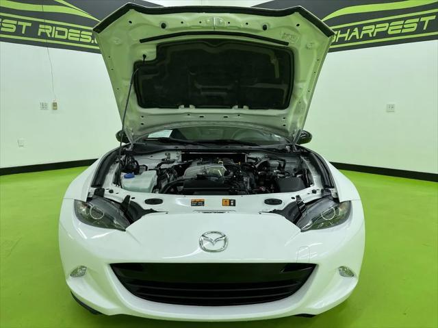 Photo of 2020 White Mazda MX-5 Miata