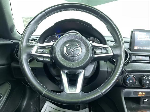 Photo of 2020 White Mazda MX-5 Miata