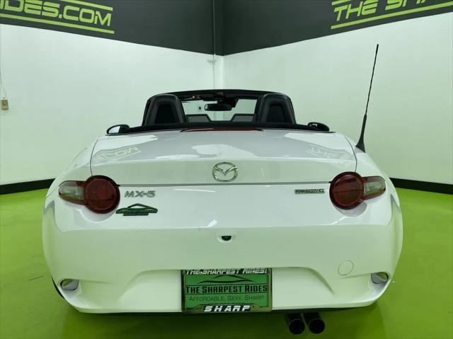 Photo of 2020 White Mazda MX-5 Miata