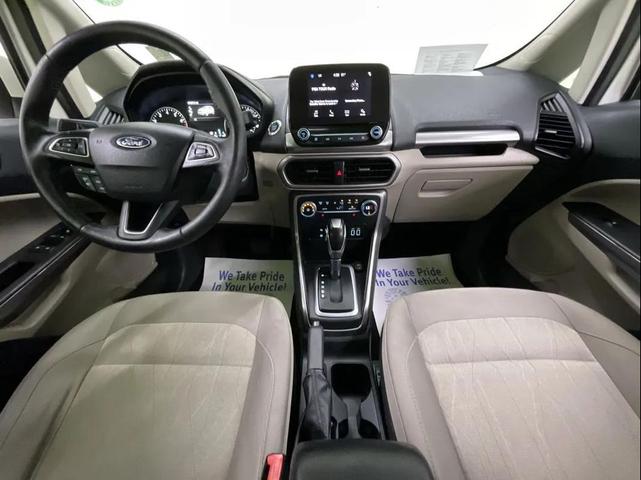 Photo of 2018 Off white Ford EcoSport