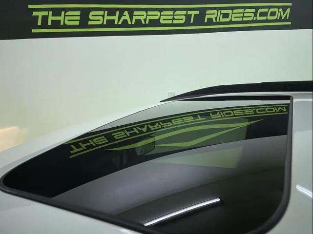 Photo of 2018 Off white Ford EcoSport