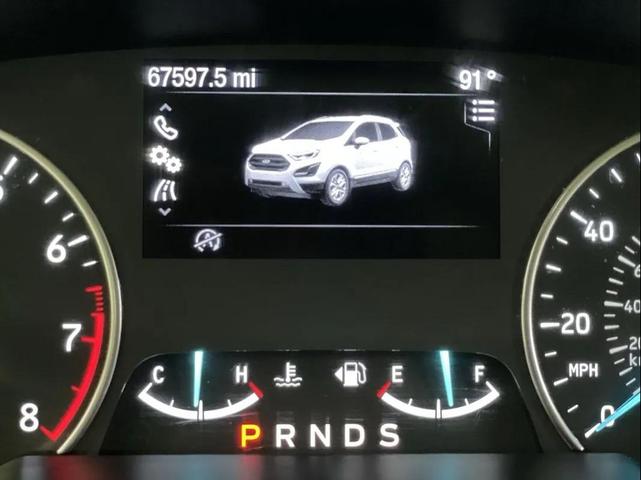 Photo of 2018 Off white Ford EcoSport