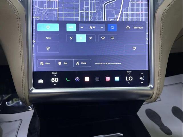 Photo of 2016 Blue Tesla Model S