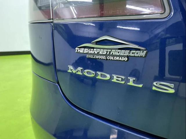 Photo of 2016 Blue Tesla Model S