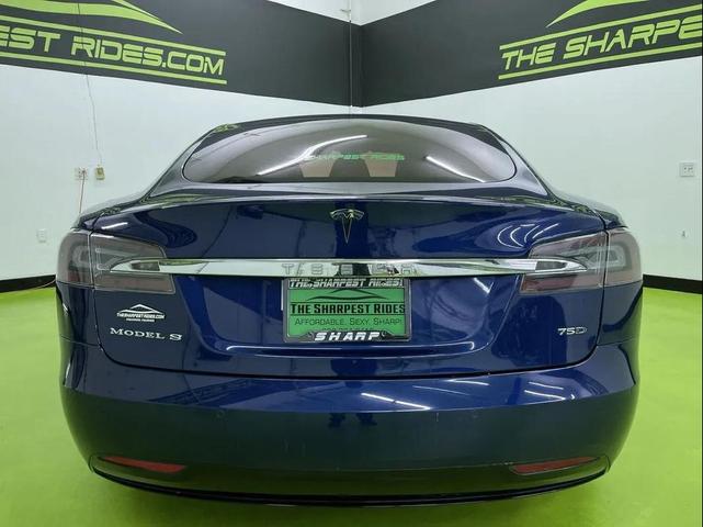 Photo of 2016 Blue Tesla Model S