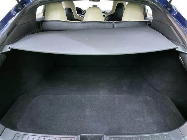 Photo of 2016 Blue Tesla Model S