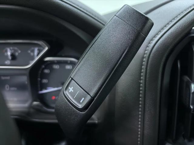Photo of 2019 White GMC Sierra 1500