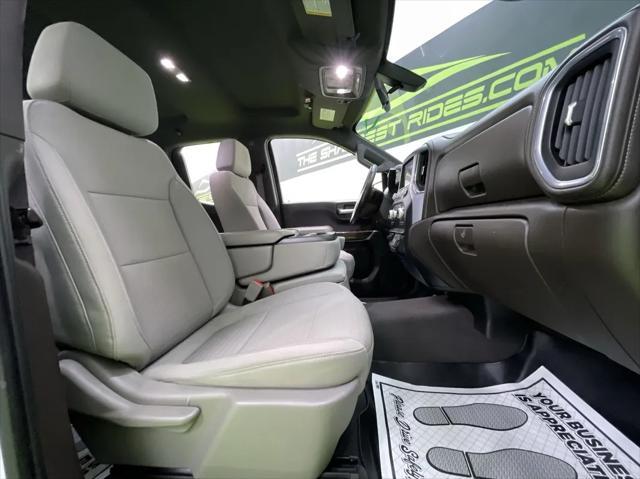 Photo of 2019 White GMC Sierra 1500