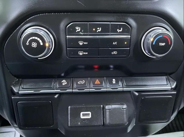 Photo of 2019 White Chevrolet Silverado 1500