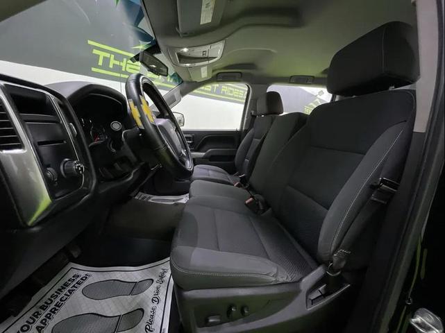 Photo of 2016 Black Chevrolet Silverado 1500