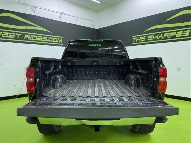 Photo of 2016 Black Chevrolet Silverado 1500