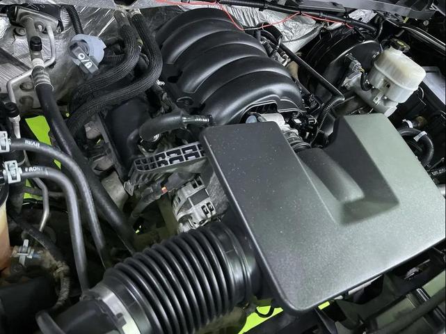 Photo of 2016 Black Chevrolet Silverado 1500