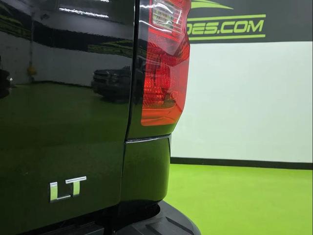 Photo of 2016 Black Chevrolet Silverado 1500