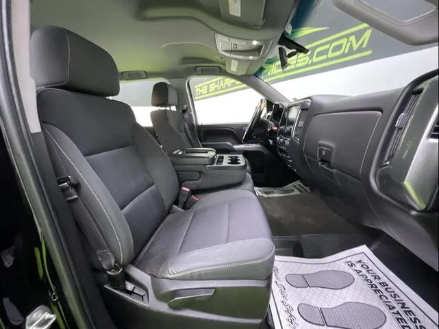 Photo of 2016 Black Chevrolet Silverado 1500