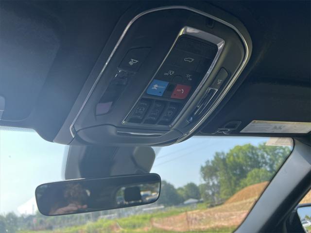 Photo of 2025 Velvet Red Pearlcoat Jeep Grand Cherokee L
