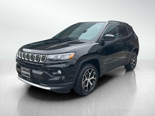 Photo of 2024 Diamond Black Crystal Pearlcoat Jeep Compass