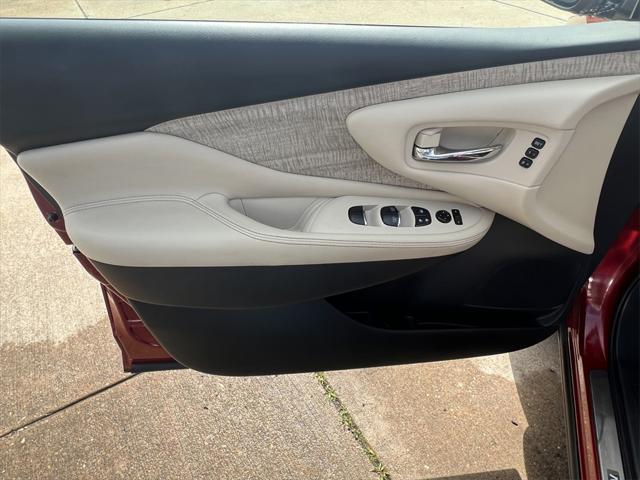 Photo of 2023 Scarlet Ember Tintcoat Nissan Murano