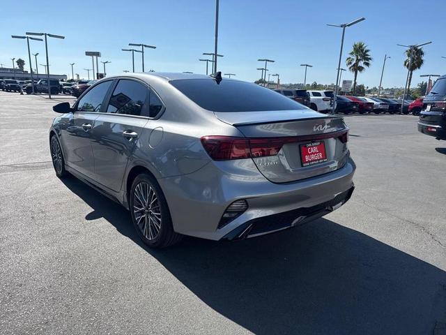 Photo of 2024 Steel Gray Kia Forte