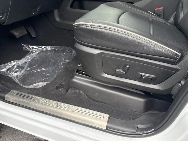 Photo of 2025 Bright White RAM 2500