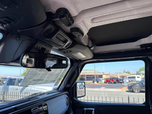 Photo of 2025 Granite Crystal Jeep Wrangler 4xe